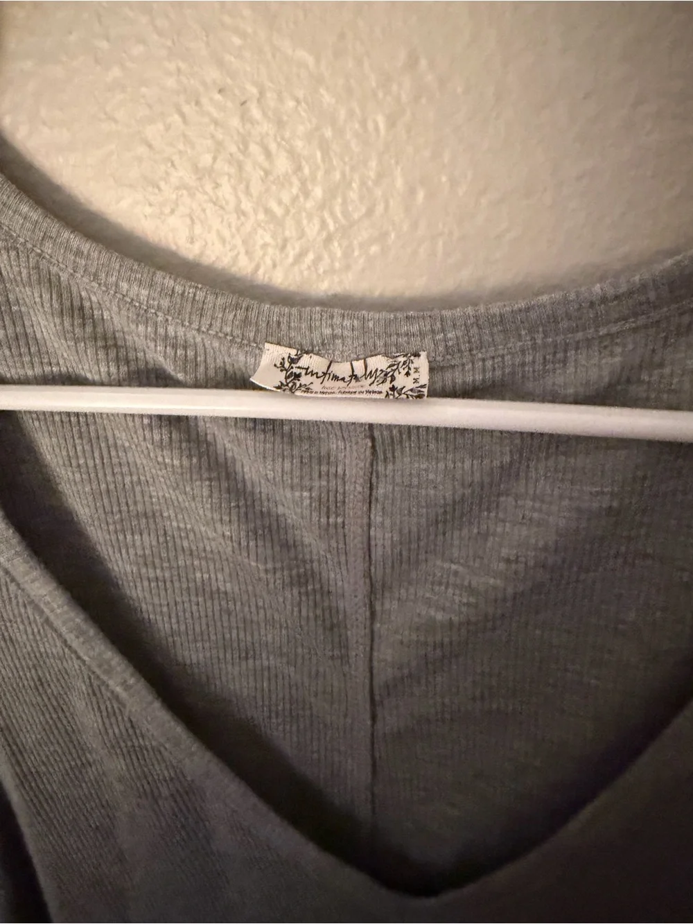 Free People Rock The Boat Women’s V-Neck Long Sleeve Top - Light Gray M Lounge